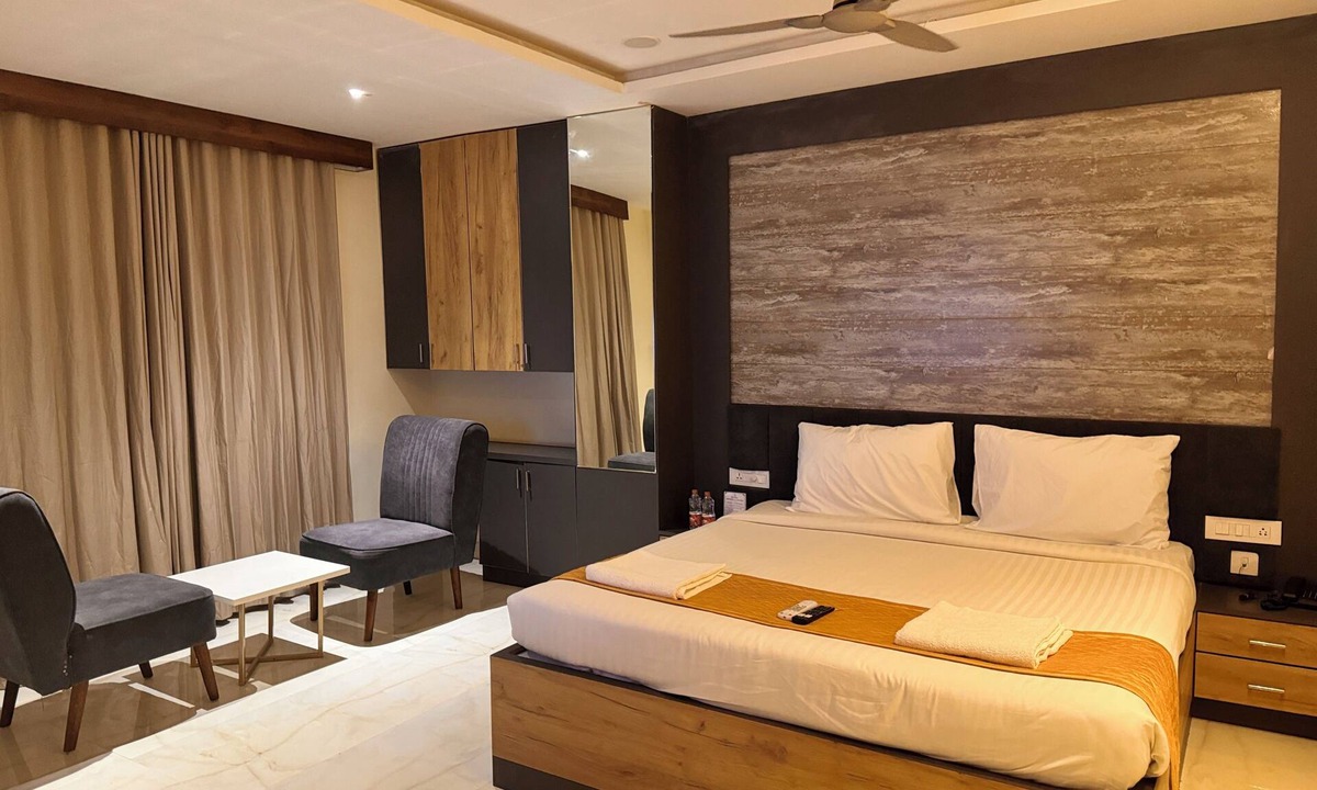 Khammam Hotel | Minerva Grand JBS