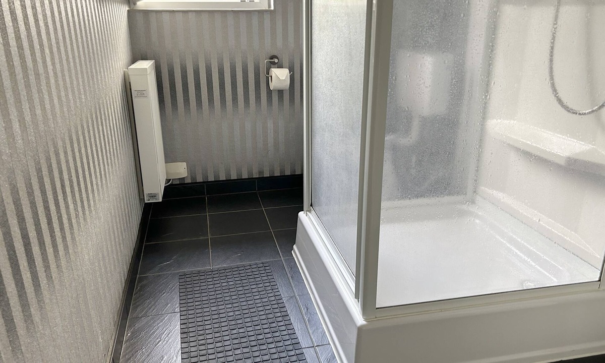Niddatal Apartment | Mini Apartment mit Garten und Küche