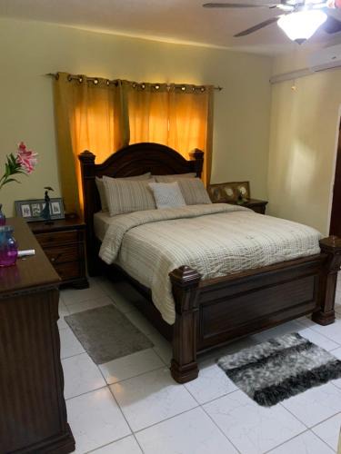 New Hope House | Mini Cozy Lodging