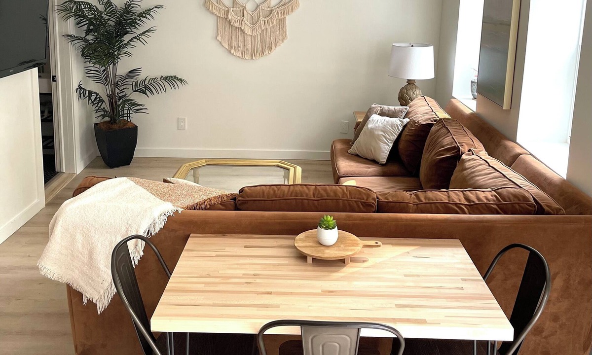 East Troy Apartment | Mini Moon Hideaway