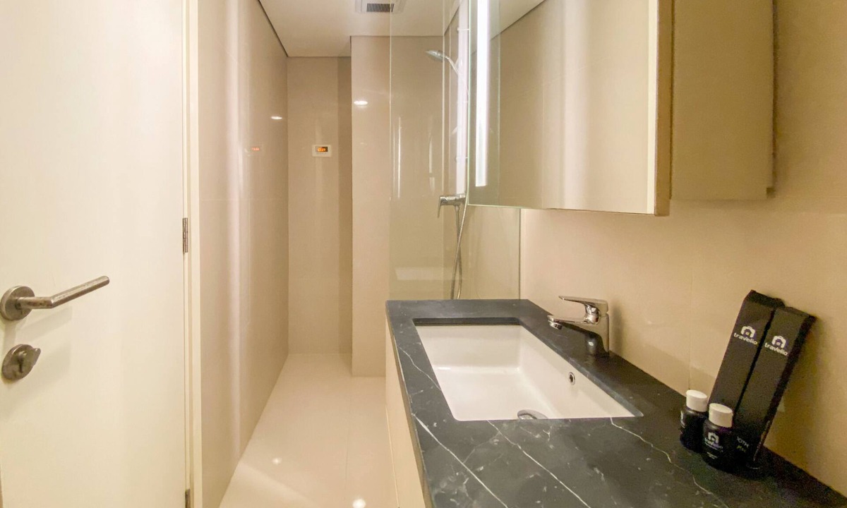 Semarang Apartment | Minimalist Studio Room Marquis De Lafayette Apartment