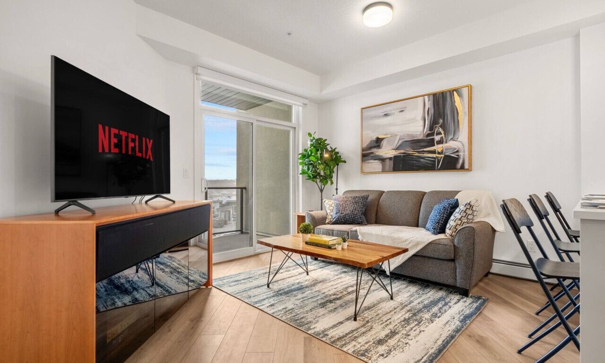 Springbank Hill Apartment | Minimum 6 Months » Fully Equipped Kitchen » AC