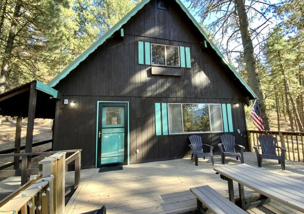 Cascade House | Mint Chip Cabin by Casago McCall - Donerightmanagement