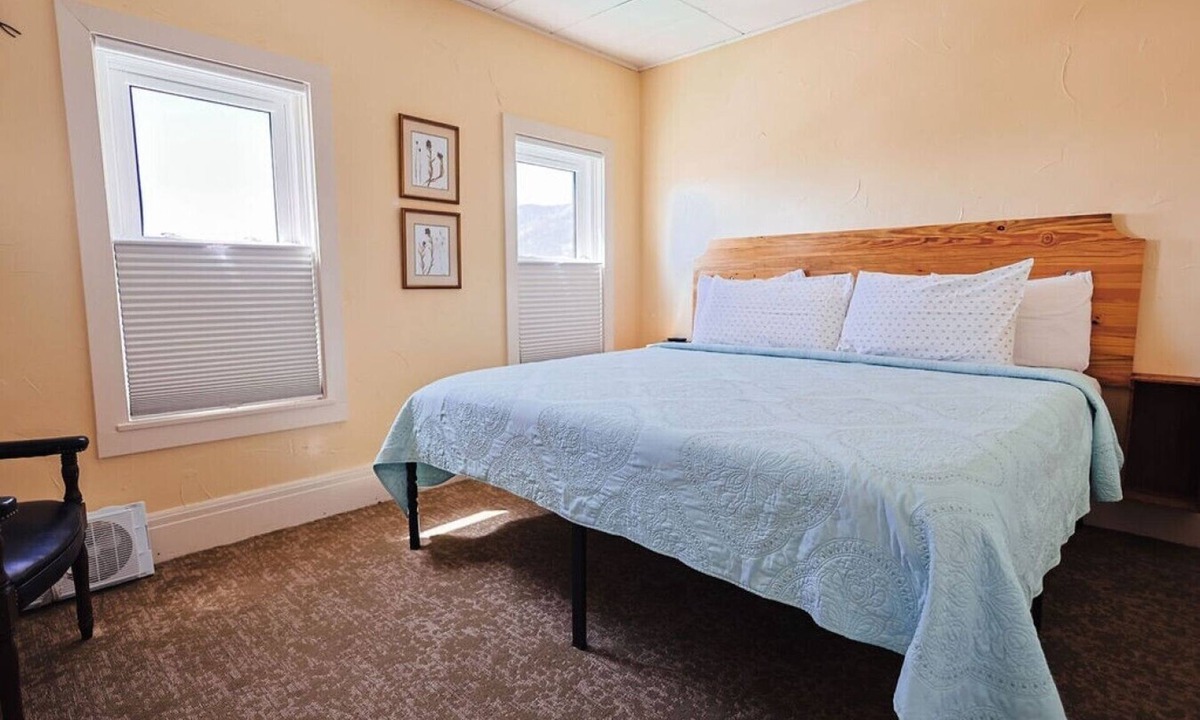 Centennial Bed & Breakfast | Minutes from skiing and hiking