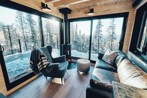 Lac Beauport Ski Chalet | MIR - Micro Chalet with Incredible View Near Quebec City