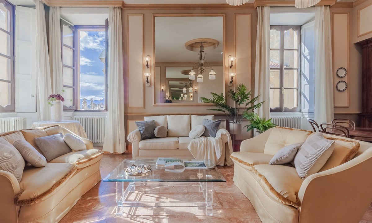 Varenna Apartment | Miranda's Home