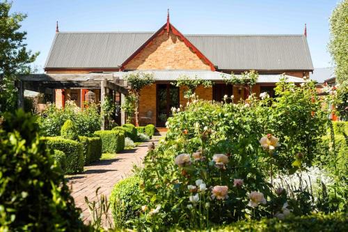 Beechworth House | Miss Martinellis