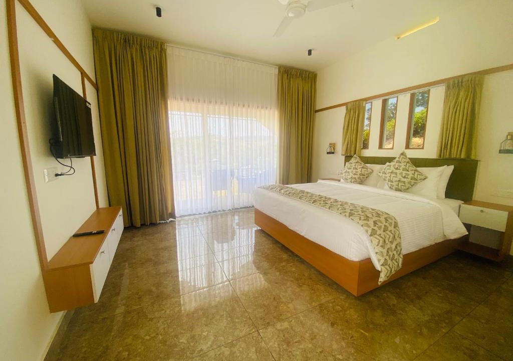 Elappara House | Misty Glen