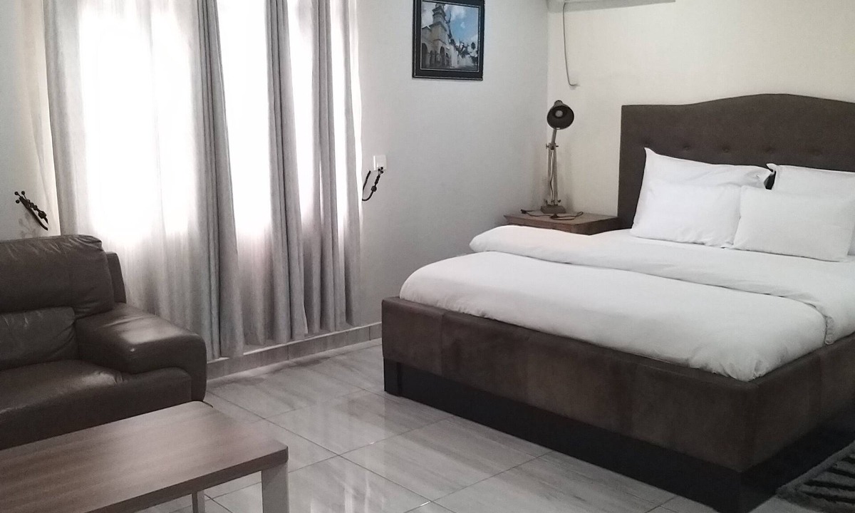 Surulere Hotel | Mitos Luxury Suites
