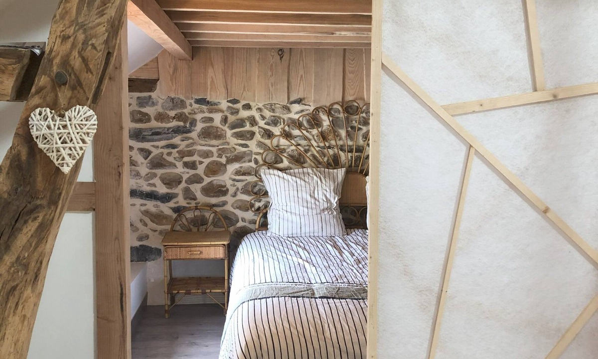 La Barthe-de-Neste Bed & Breakfast | Mixed dormitory at the hostel for groups or families of up to 8 people.