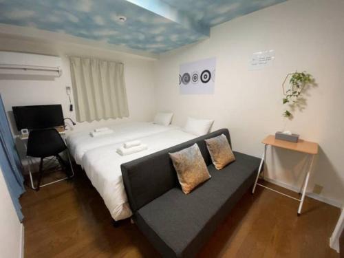 Karasuma Apartment | Miyabiro 103