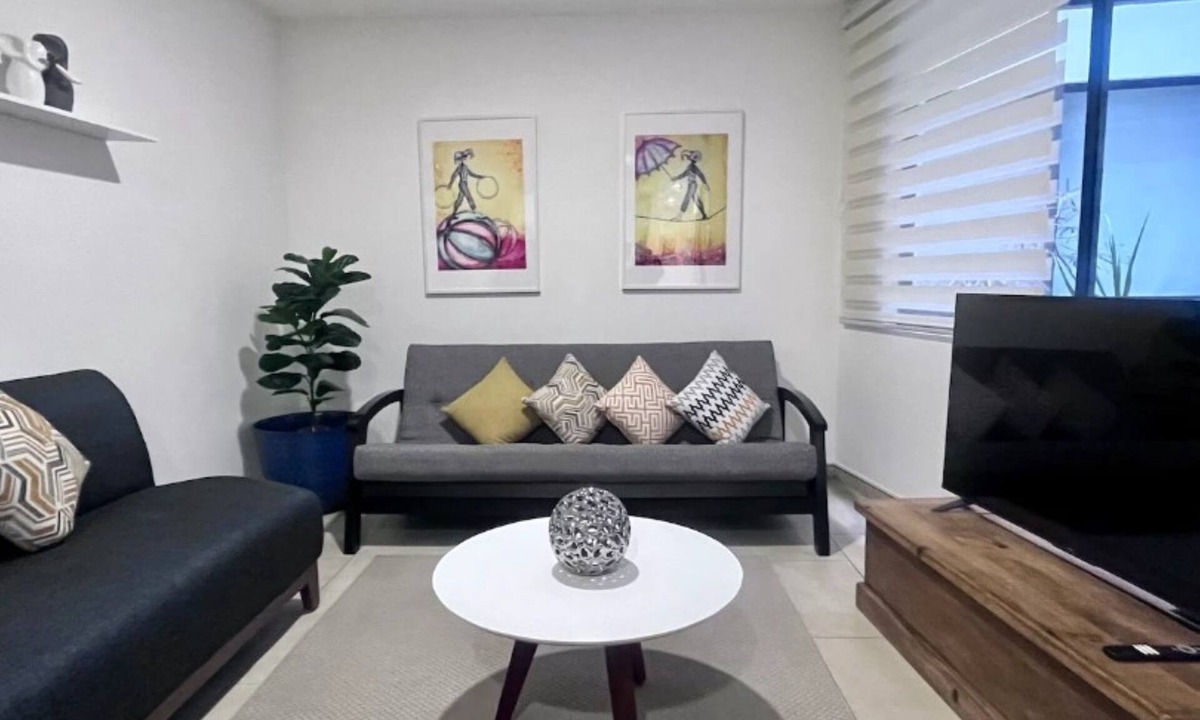 Del Valle Apartment | ML002- 2 BR/2 BTH - One Bedroom Apartment, Sleeps 4