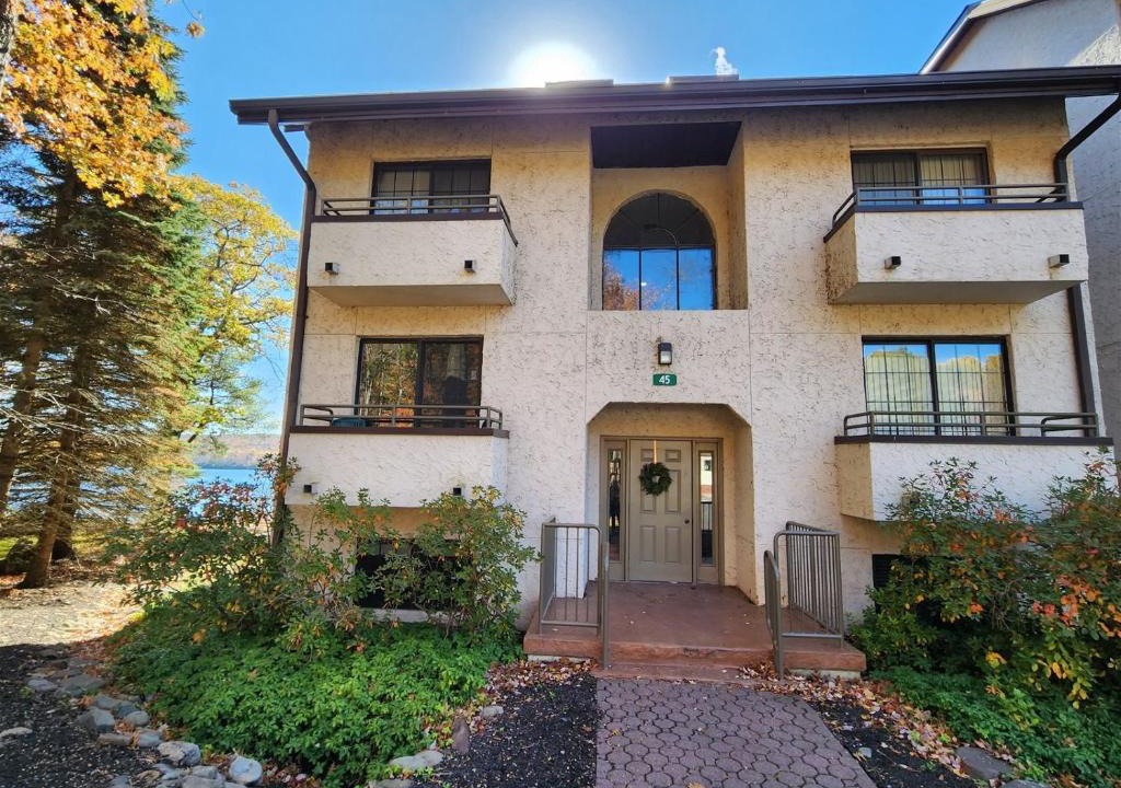 Lake Harmony House | MLV-45-101-Lakefront Condo Ground Level At Big Boulder Lake & Ski Area
