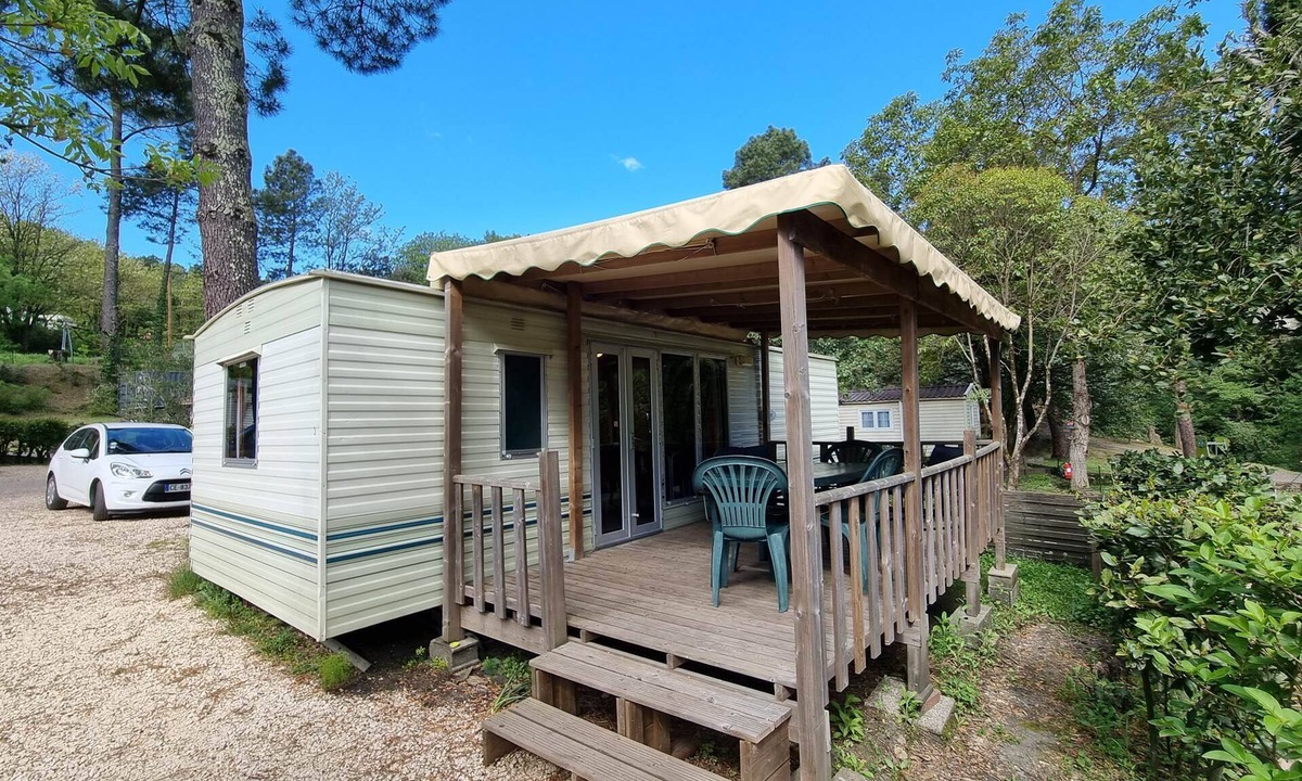 Saint-Jean-de-Valeriscle Ski Chalet | Mobile home Willerby renovated 4 people