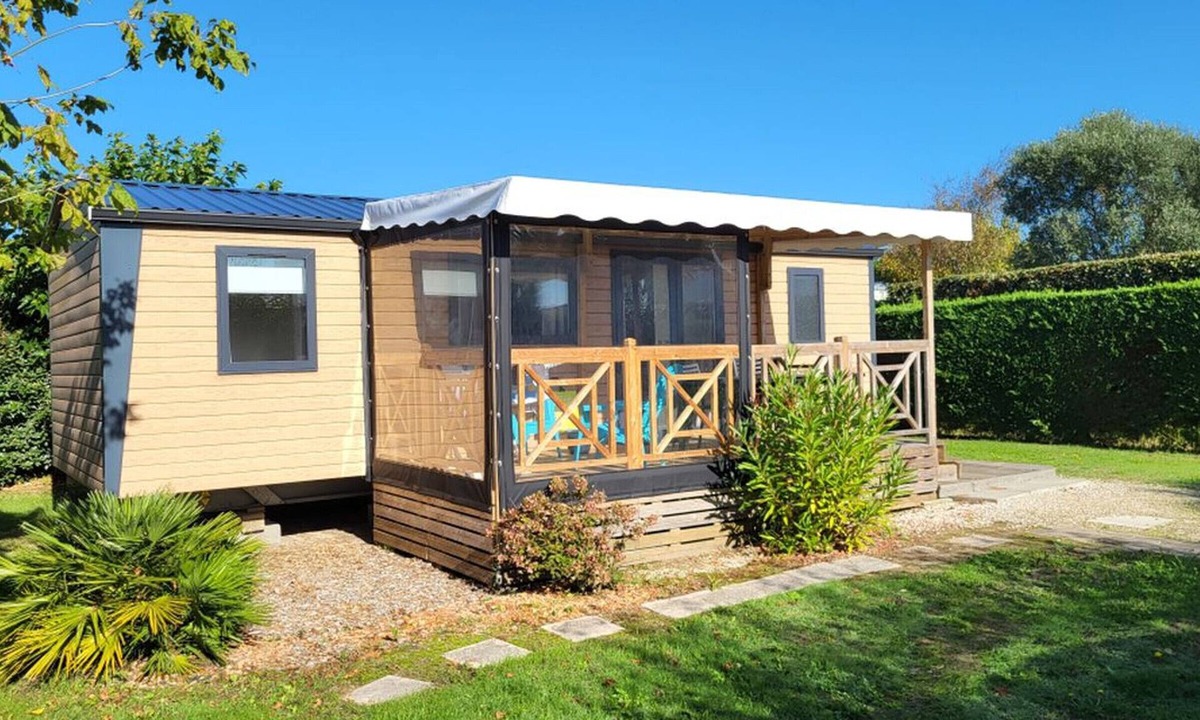 Brem Sur Mer House | Mobile home pet friendly - 6 guests