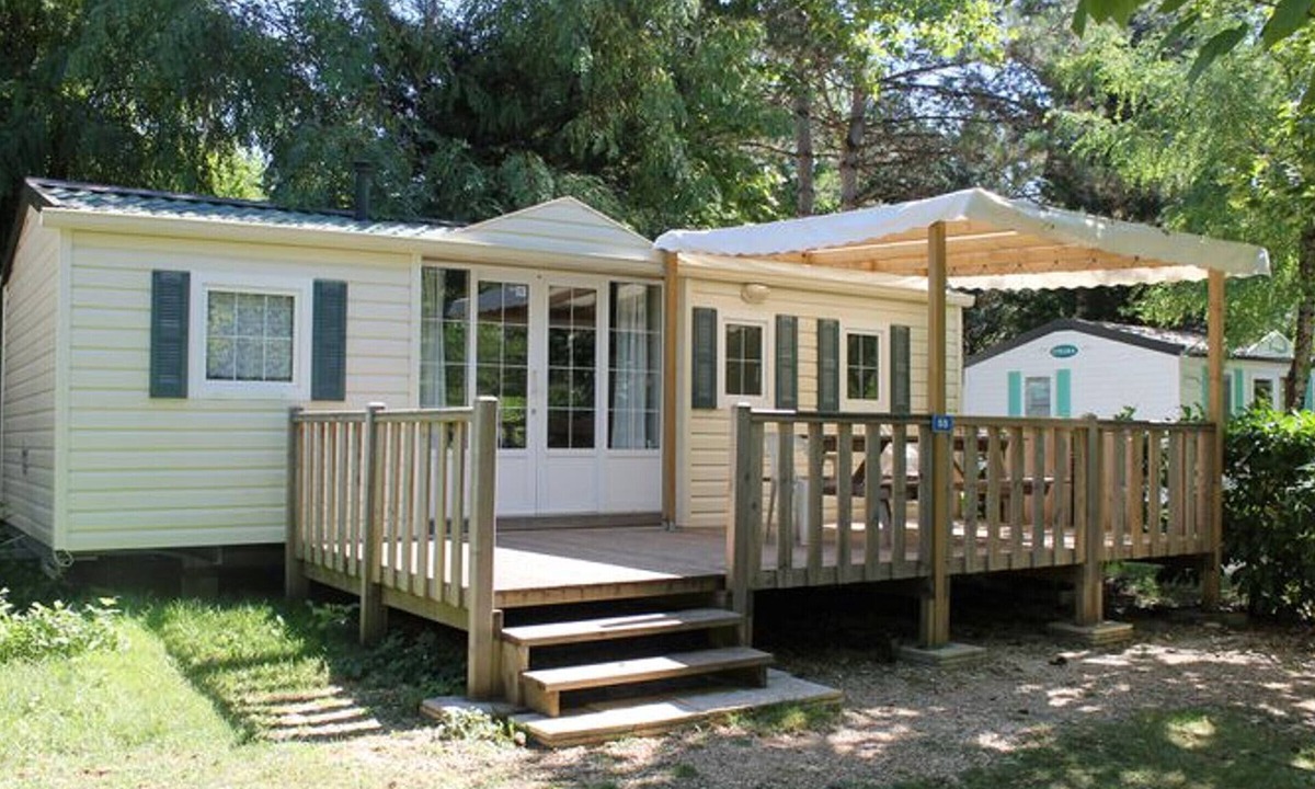 La Cassagne House | Mobile Home with Terrace in La Cassagne for 6 People
