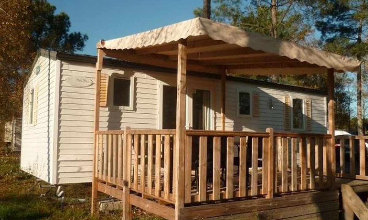Bayas House | Mobile Home with Terrace - 3 Bedrooms - Bayas