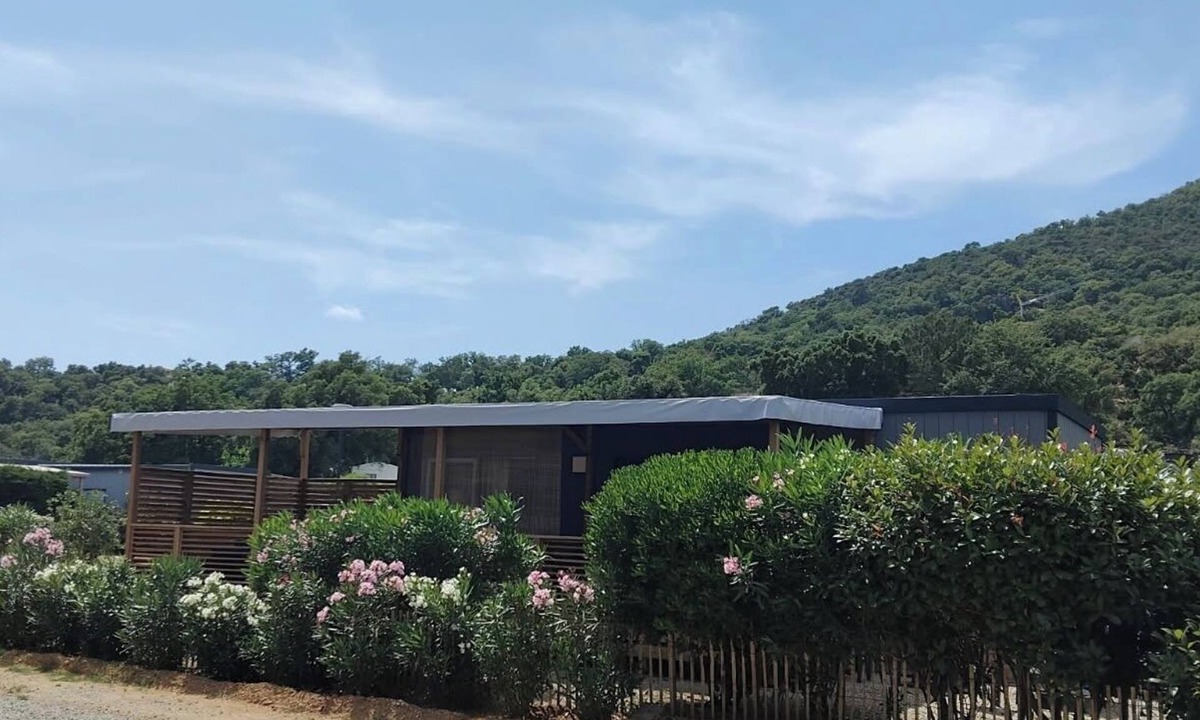 La Garde-Freinet House | Mobilhome GRIMAUD - Campsite & Spa MIREMER 4* - France