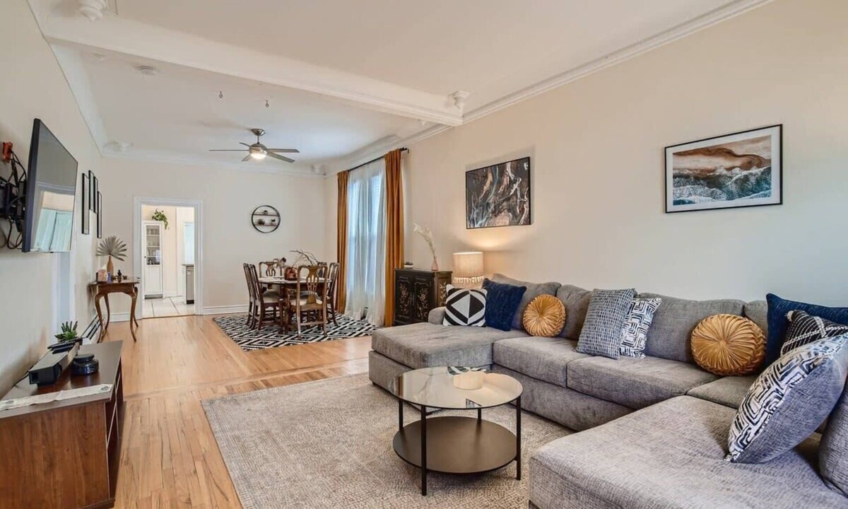 Lincoln Park House | Mod Downtown Perfection, 3BD w/Patio, Fast WIFI