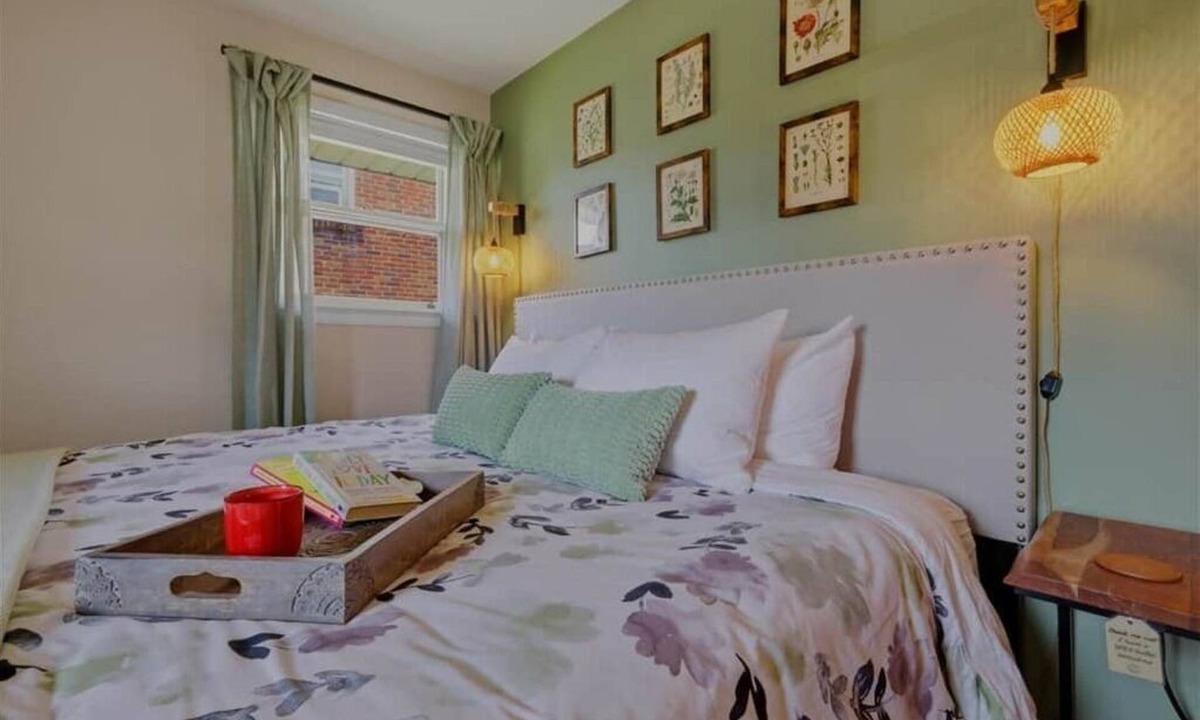 Pottstown House | Moder 1-StoryGem, Yard, Pet, & Peace