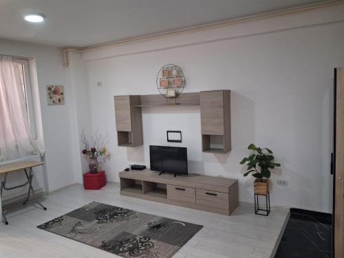 Chiajna Apartment | Modern 1-Bedroom Apartment with AC, Free Parking & Self Check-in Bucharest-Militari