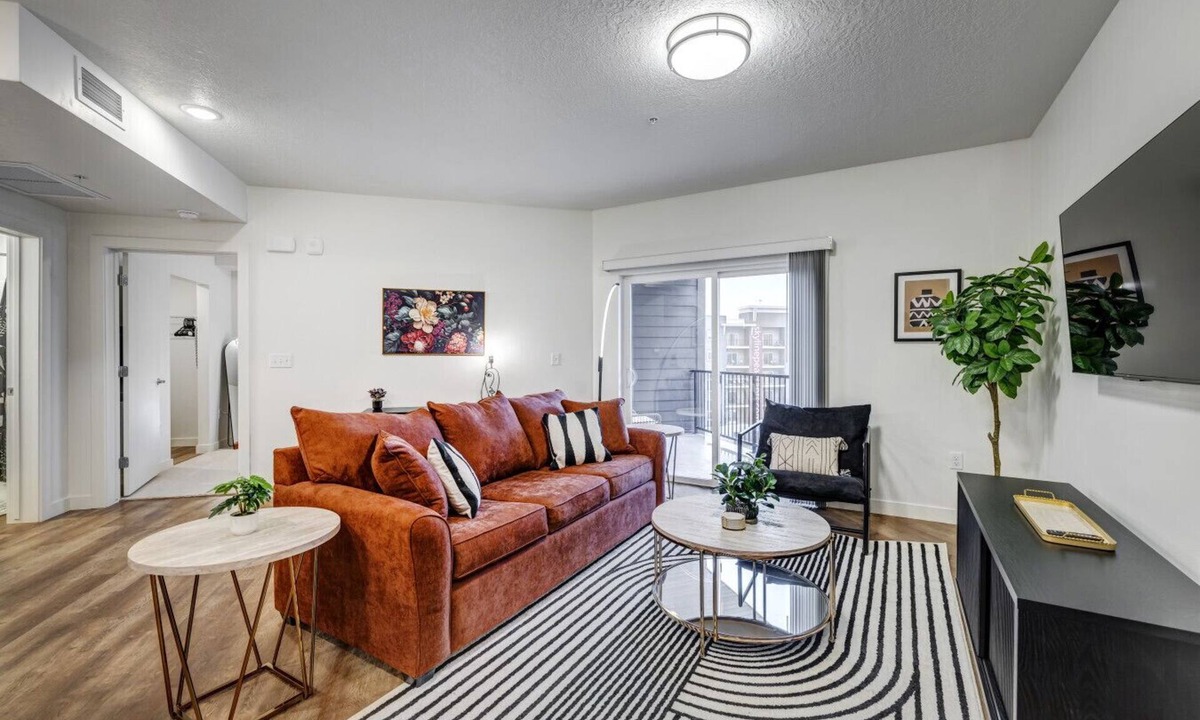 Draper Apartment | Modern 1bd Apartment w/Amenity Access