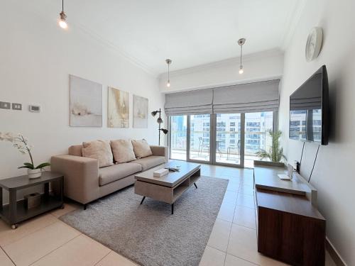 Downtown Dubai Apartment | Modern 1BR, 8 Boulevard at Downtown Dubai