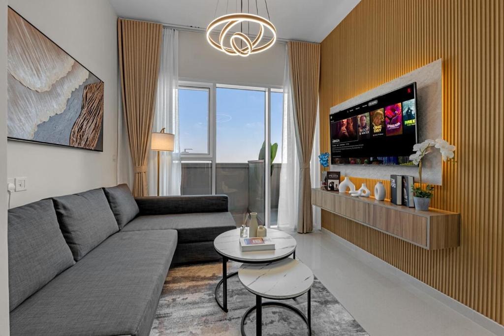 Dubai Apartment | Modern 1BR - High Floor - Balcony - DAMAC Hills
