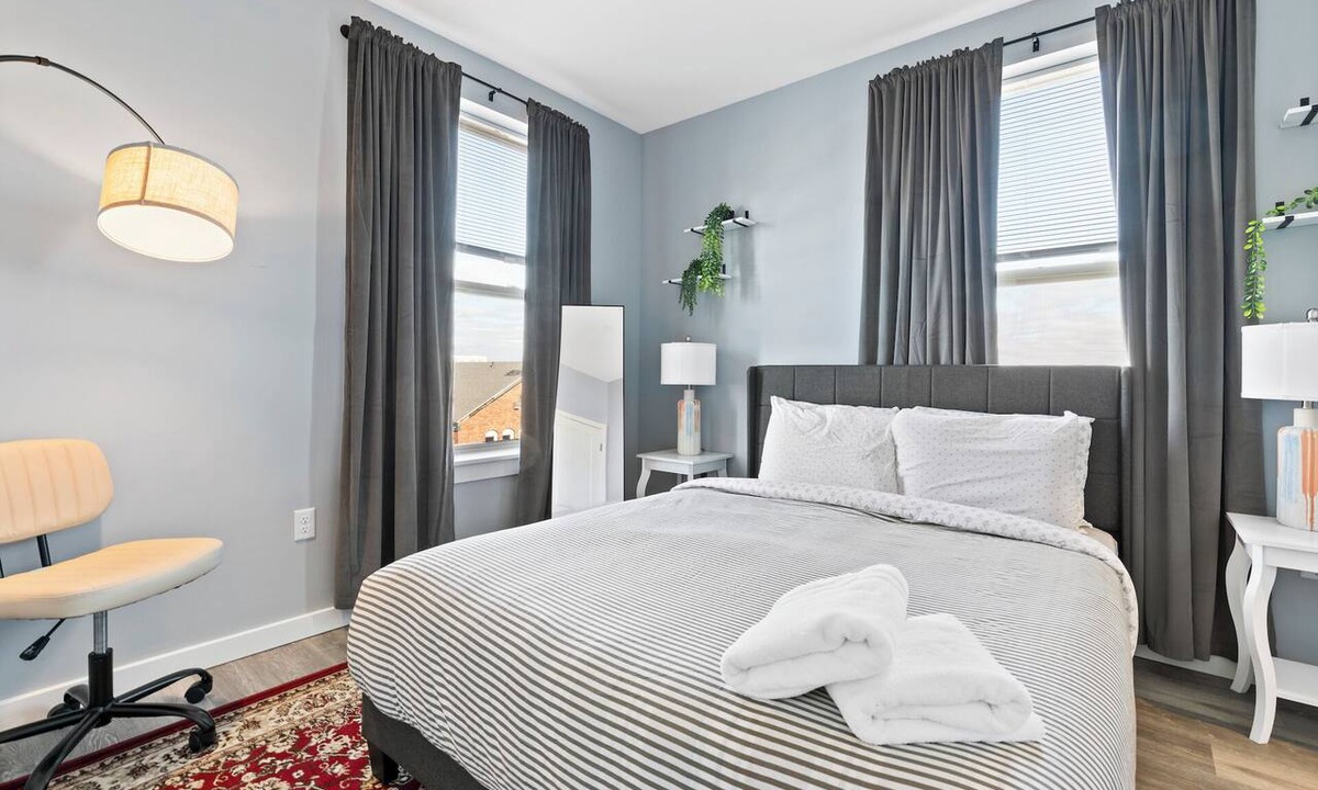 Everett Apartment | Modern 1BR Near Encore ziqk