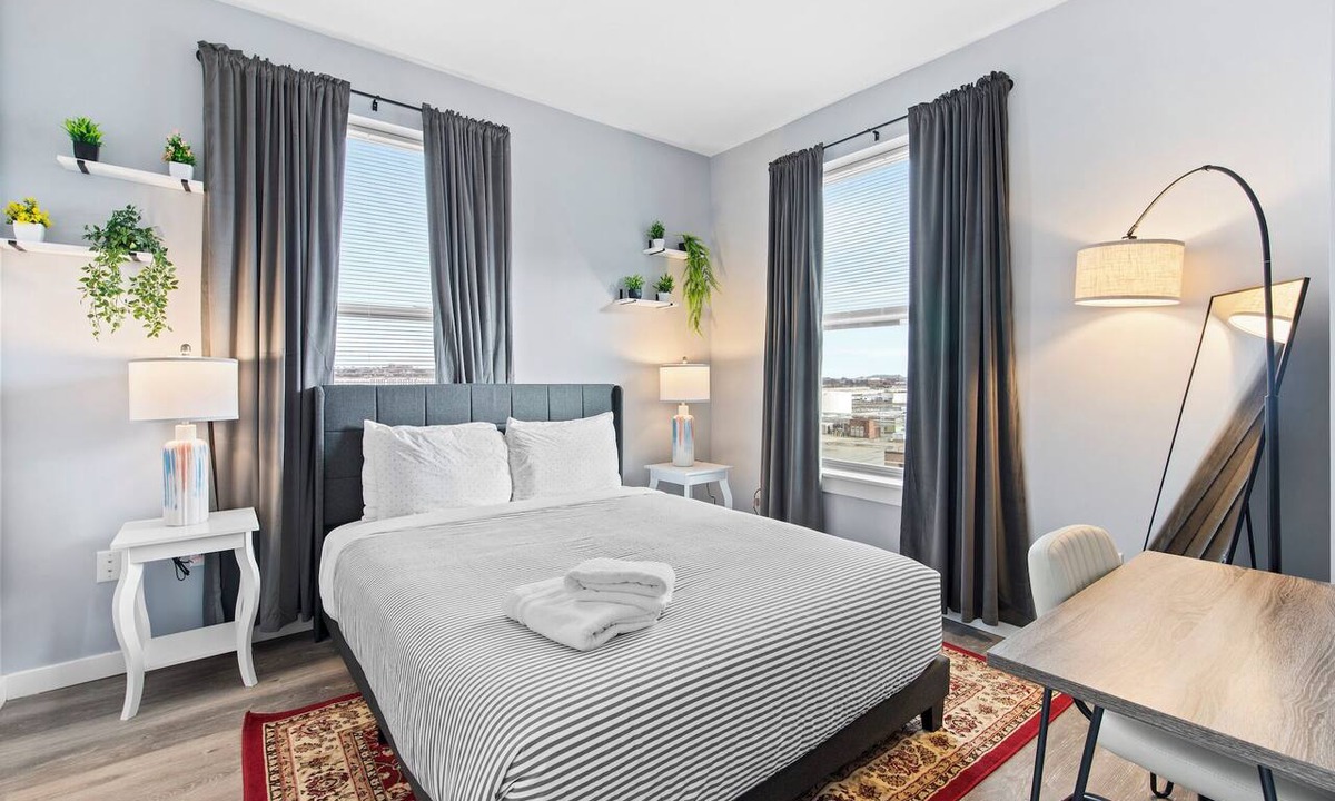 Everett Apartment | Modern 1BR Near Encore Boston 50cg