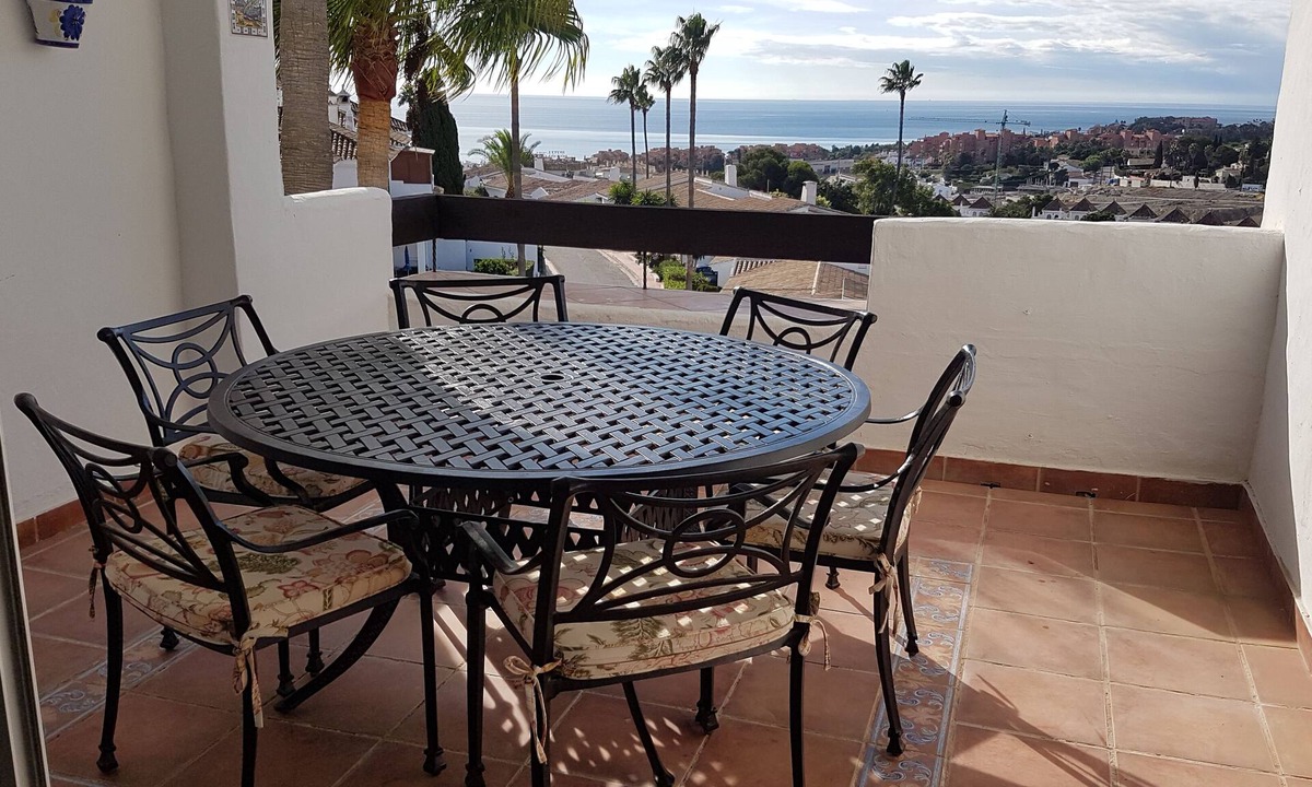 Castillo de Sabinillas Apartment | Modern 2 Bed ,2 bathroom refurbished apartment , outstanding sea and golf views