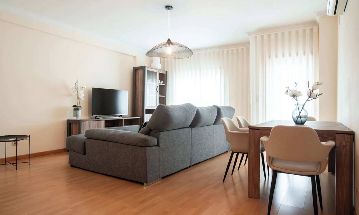 Odivelas Apartment | Modern 2-bedroom flat in Odivelas