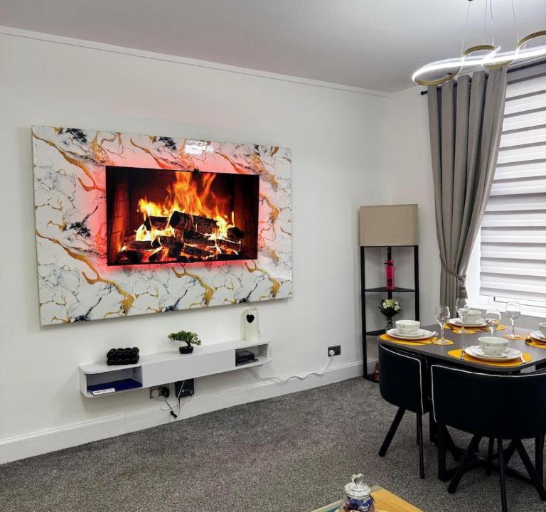 Murthill Apartment | Modern 2 Bedroom Ground Floor Apartment in Dundee, Free Parking