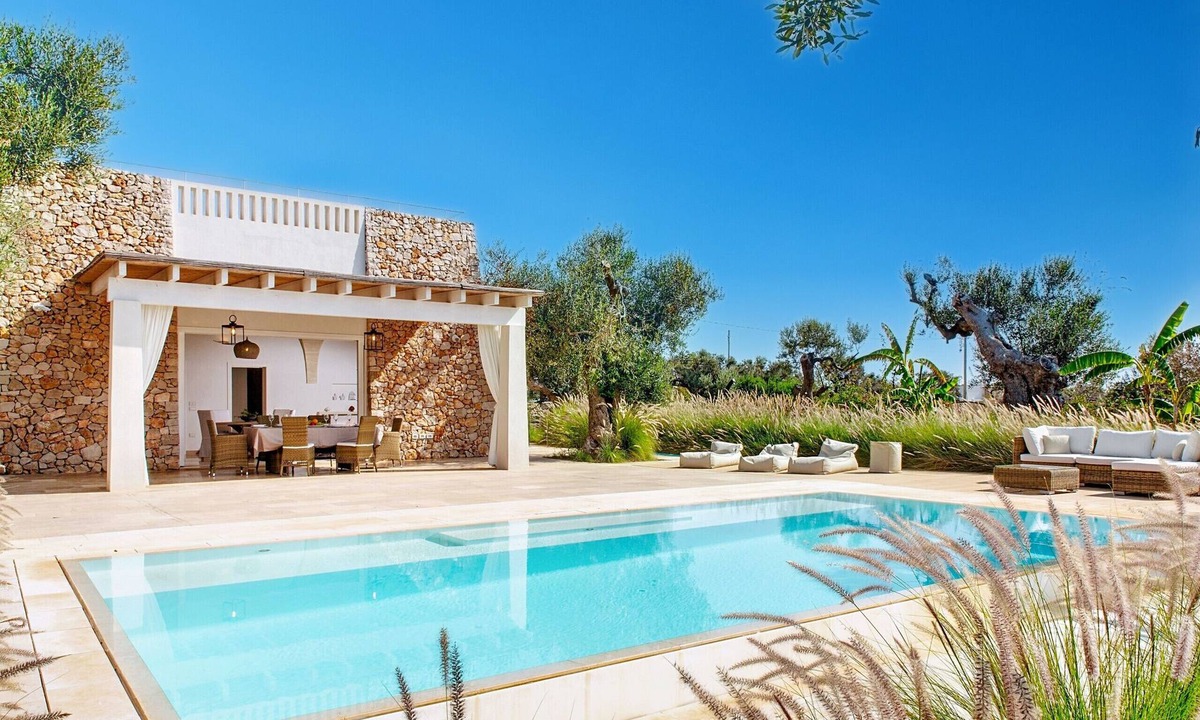 Marina di Felloniche Villa | Modern 2-unit villa with heated pool and seaview