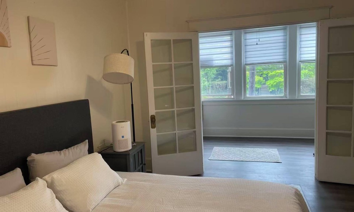 Point Breeze Apartment | Modern 2BR 2 King Beds Near Bakery Sq, Downtown & Universities