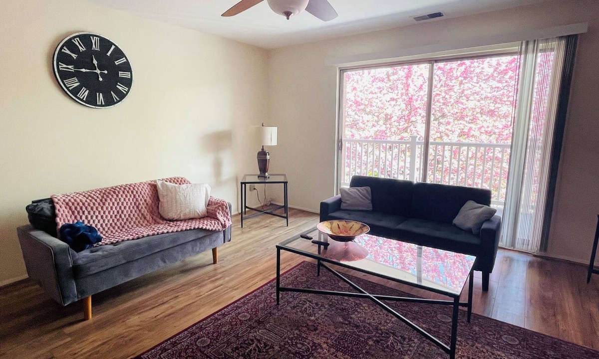 Elkins Park Apartment | Modern 2BR/2BA | Extended Stay Discounts