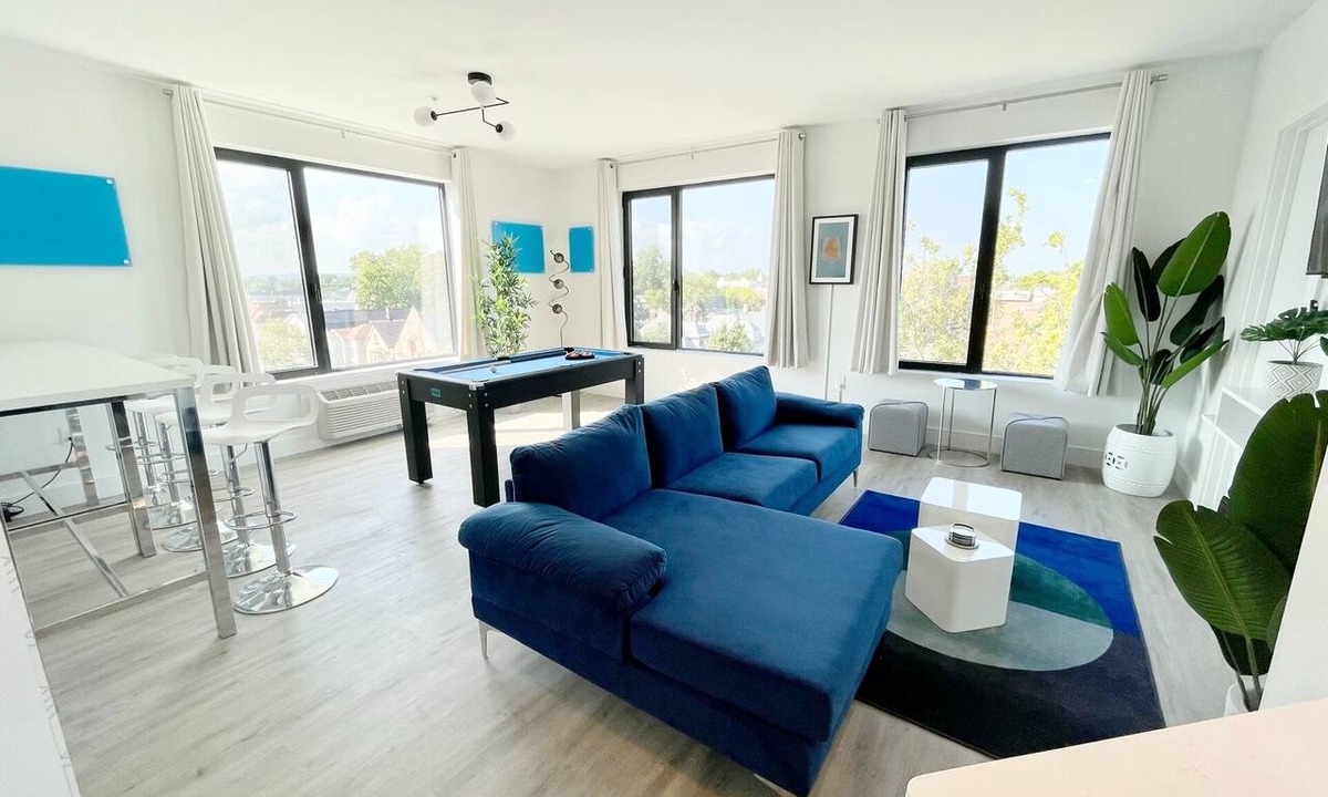 Elizabeth Apartment | Modern 2BR Apartment - Near NYC, American Dream, MetLife, EWR