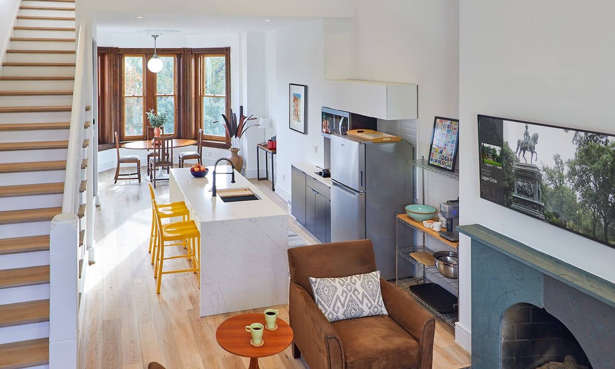 Logan Circle Apartment | Modern 2BR Treetop Oasis in Historic Home on Logan Circle.