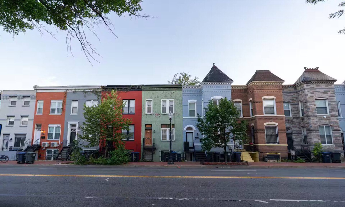 Truxton Circle Apartment | Modern 2BR Victorian Retreat in Washington DC