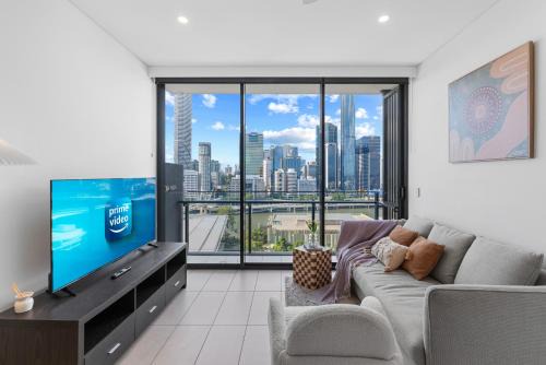 West End Apartment | Modern 2BR with River View & Free Parking!