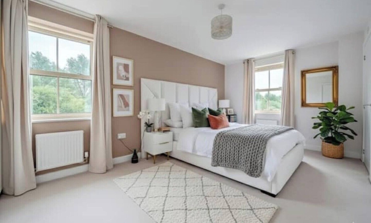 Bicester House | Modern 3-Bed + Office Walk to Bicester Village