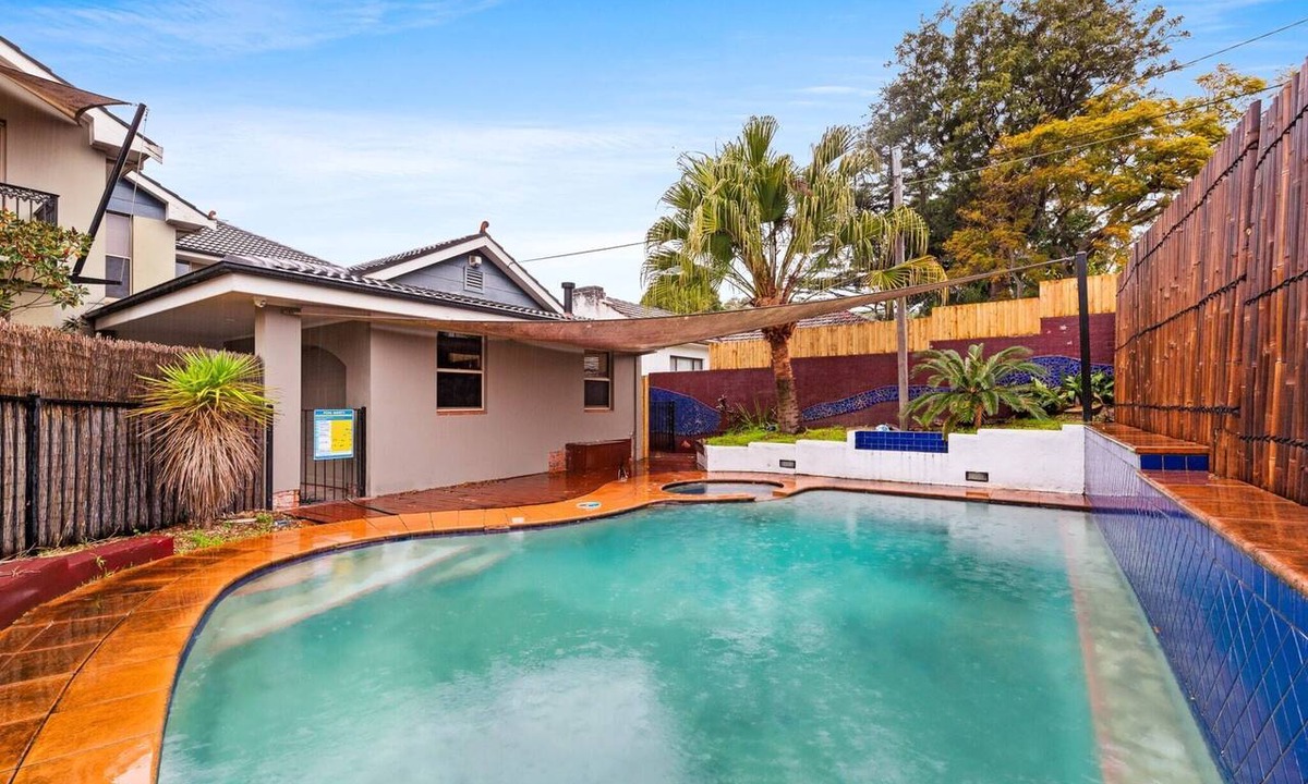 Cabarita Apartment | Modern 3-Bed with Pool & Water Views by Beach
