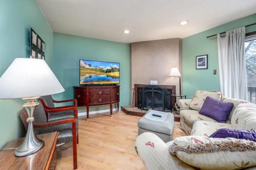 Chapel Hill House | Modern 3BR Home Sleeps 5 Near UNC & Downtown