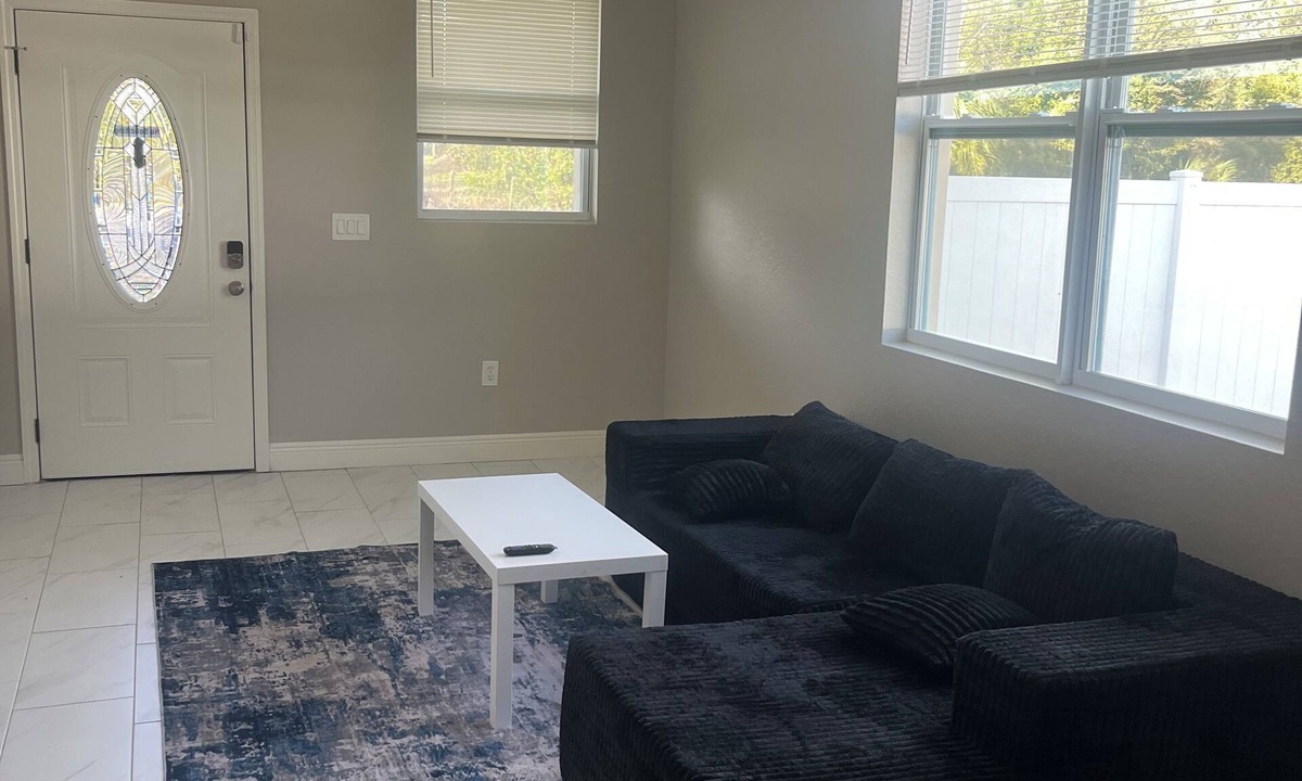 Riverview House | Modern 4-bedroom house in Tampa/riverview