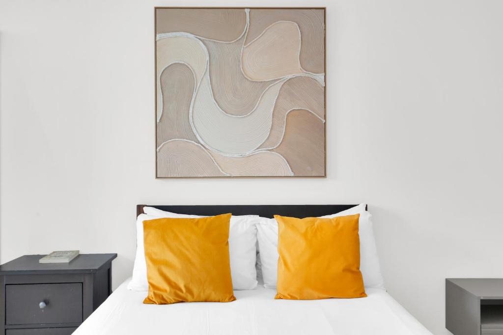 Weavers Apartment | Modern 4Bed 3Bath Balcony Apartment in Shoreditch - Pass the Keys