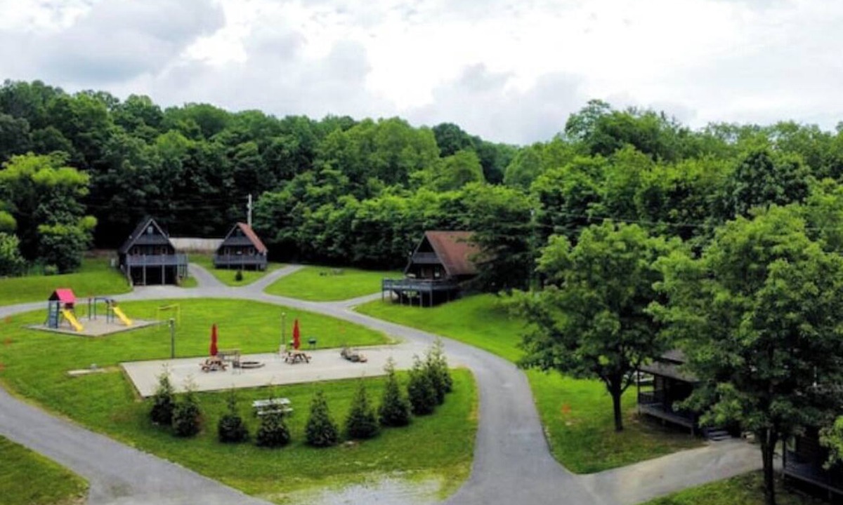 Farmers Cabin | Modern A-Frame Cabin By Cave Run Lake - Sleeps 11!