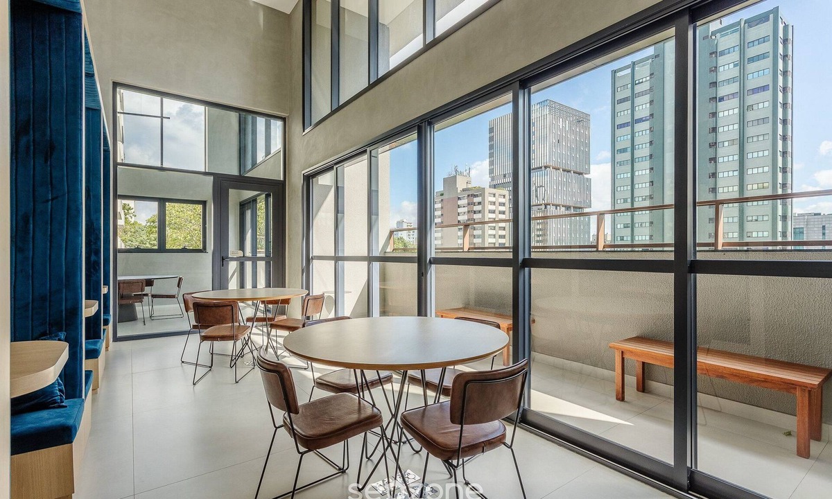 Campo Belo Apartment | Modern Accommodations Near Congonhas With Pool and gym Hmcs