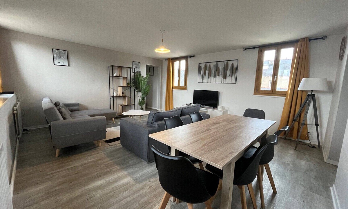 Downtown Angers Apartment | Modern and Comfortable 1-Bedroom Apartment &ndash; Residential Area in the City, Very Close to the Center