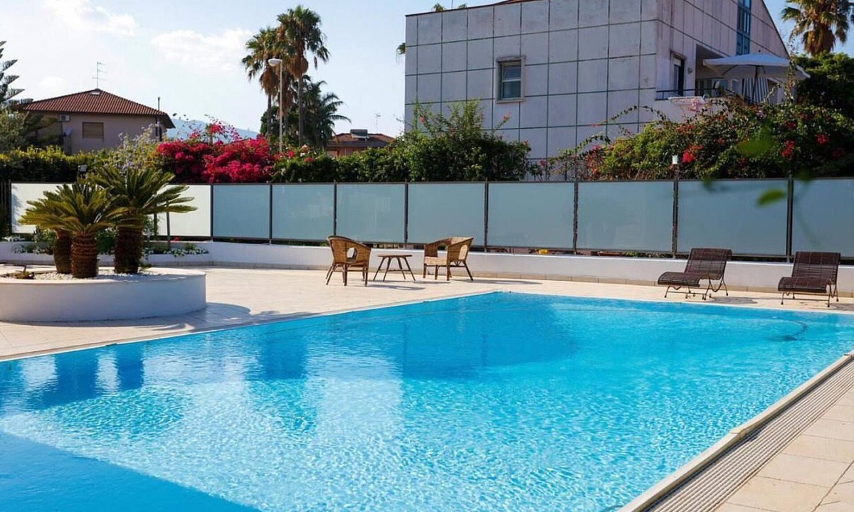 Torre Archirafi Apartment | Modern and Comfortable Eco-Apartment with Communal Swimming Pool and Garden !