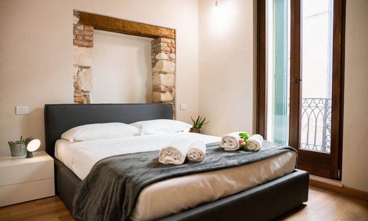 Verona City Centre Apartment | Modern and comfortable house 30 meters from the Arena